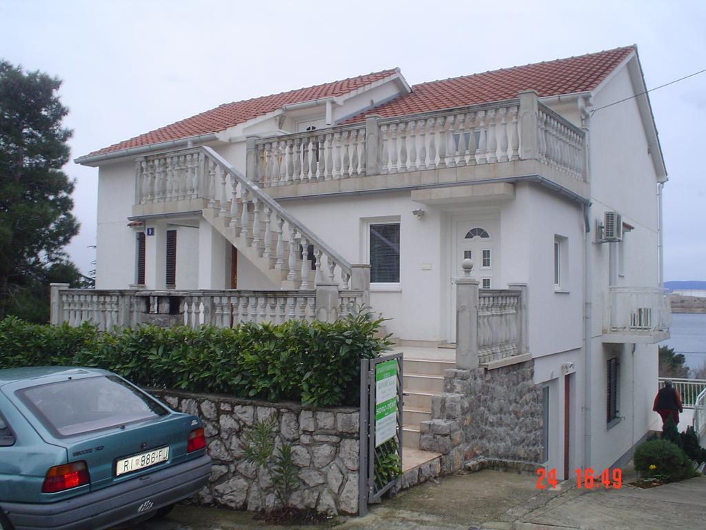 Apartman Kondic Omišalj الغرفة الصورة
